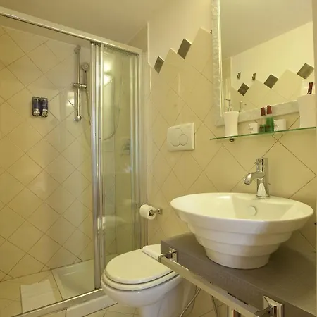 Dem Apartment Rome